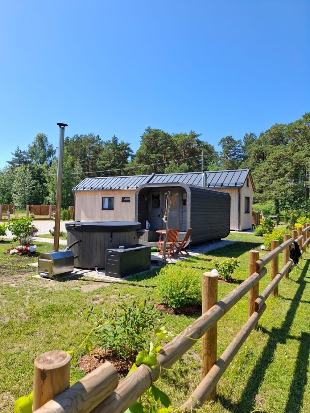 Juras Dzintars Villa Ainazi Bagian luar foto